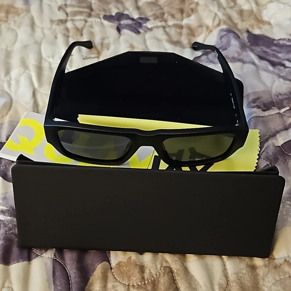 NWT Quay Australia Sunglasses Night Cap Matte Black Black Polarized Lens